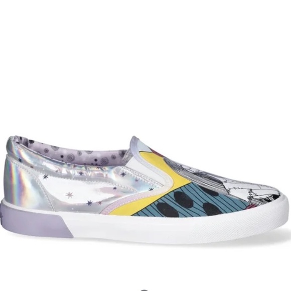 Disney Nightmare Before Christmas Women’sa Slip-Ons - Size W 7.5/ M 6 - Picture 4 of 8